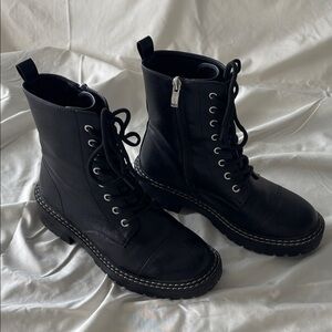 Vepose Black Combat Boots with Side Zipper